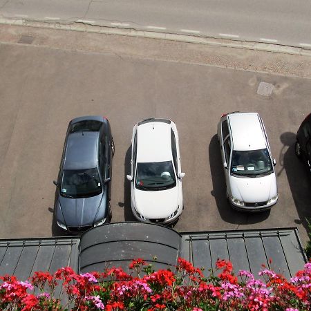 Green Base Hotel B&B Male Bagian luar foto