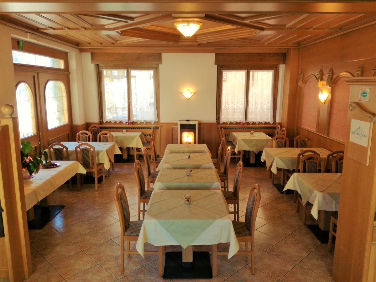 Green Base Hotel B&B Male Bagian luar foto
